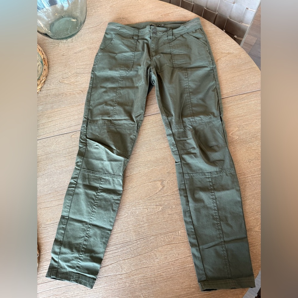 Prana Sage Green Hiking Buttoned Pants- size 8